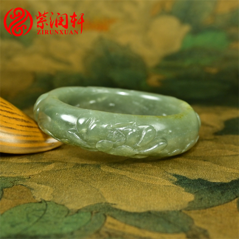 和田玉沙枣青手镯苏工莲花荷花