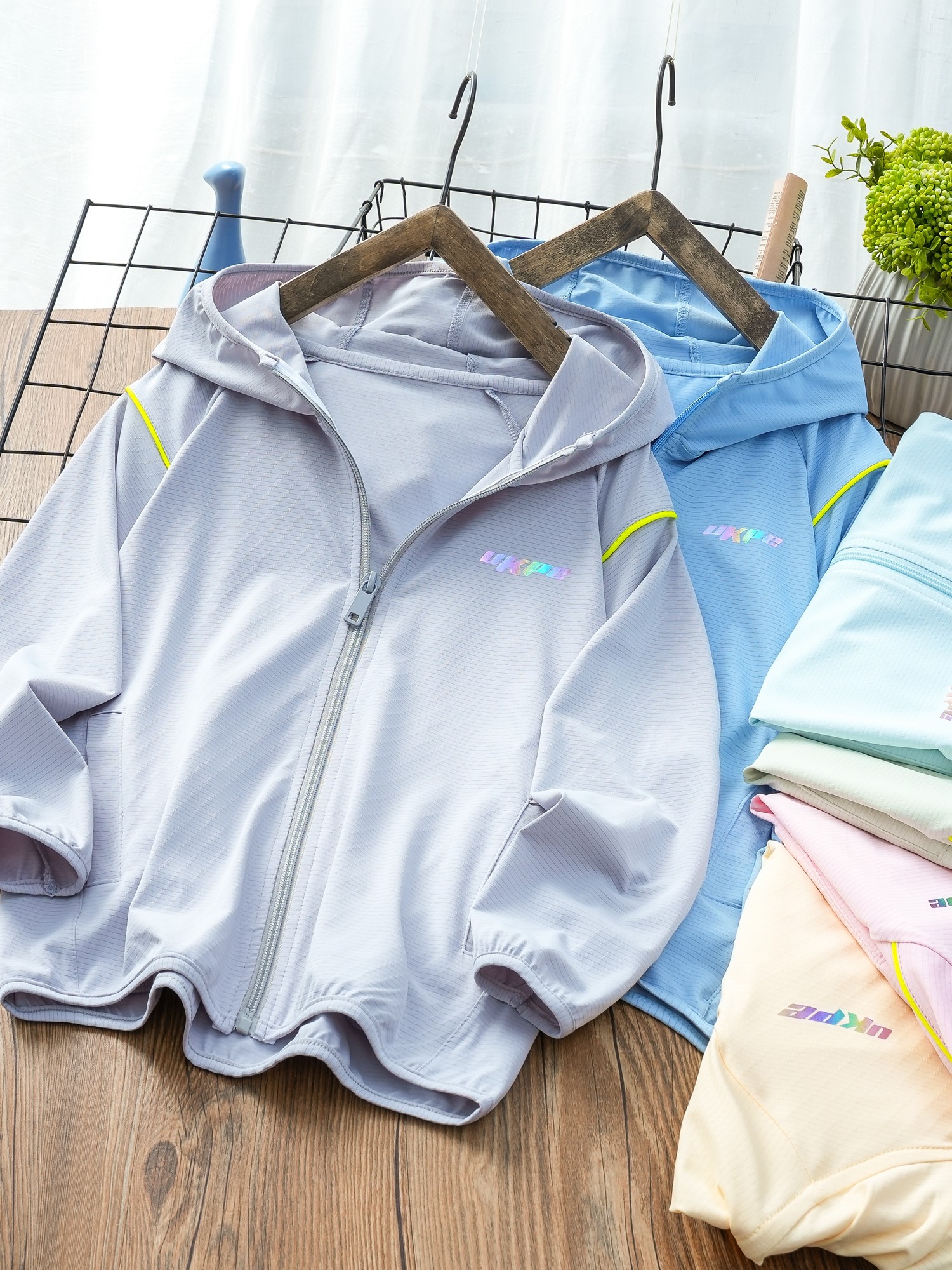 소년 후드 태양 보호 의류 2023 여름 새로운 어린이의 얇은 태양 보호 의류 중형 및 대형 어린이 지퍼 셔츠 소녀 에어컨