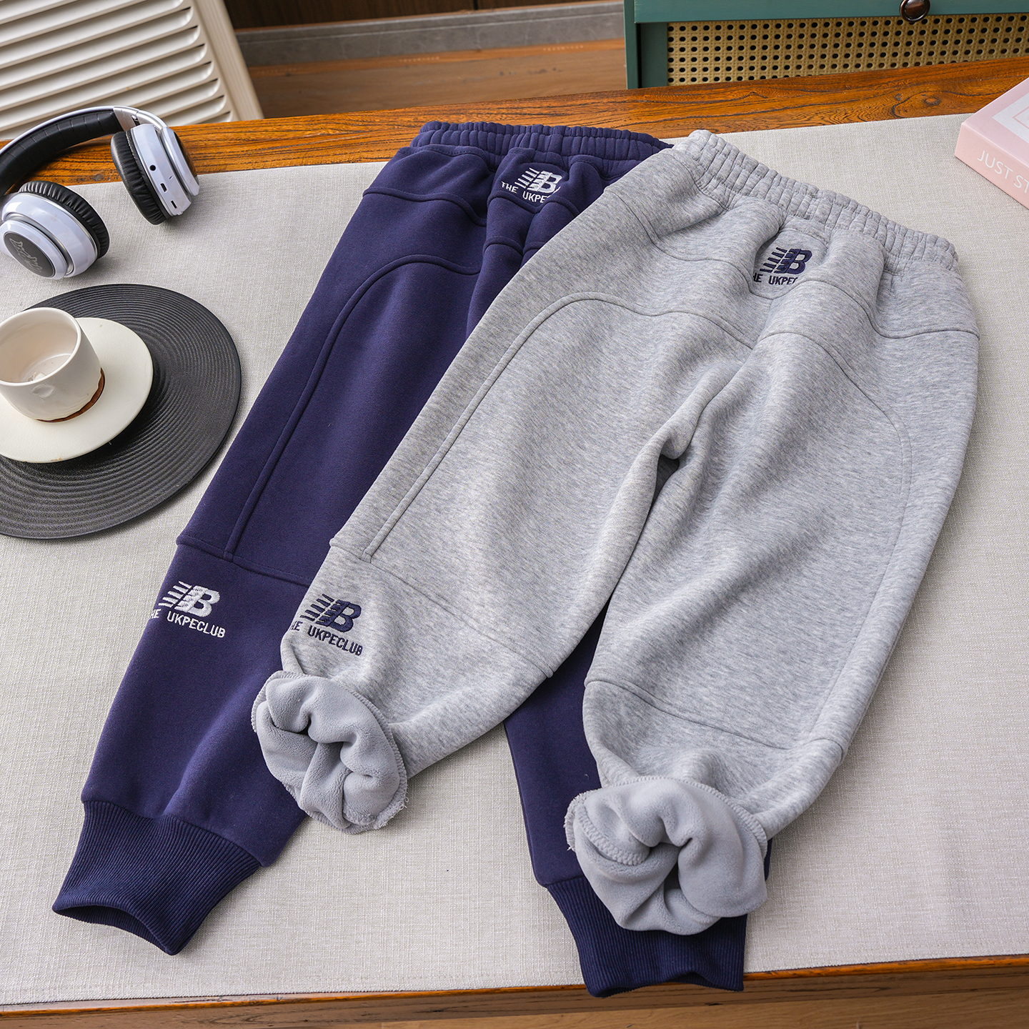 男童加绒裤子秋冬季2025新款儿童保暖卫裤中大童加厚休闲运动裤