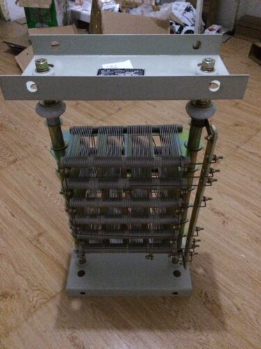 起动-调整型电阻器RT32-225M-8/2 容量26KW 配电动机YZR-225M-8