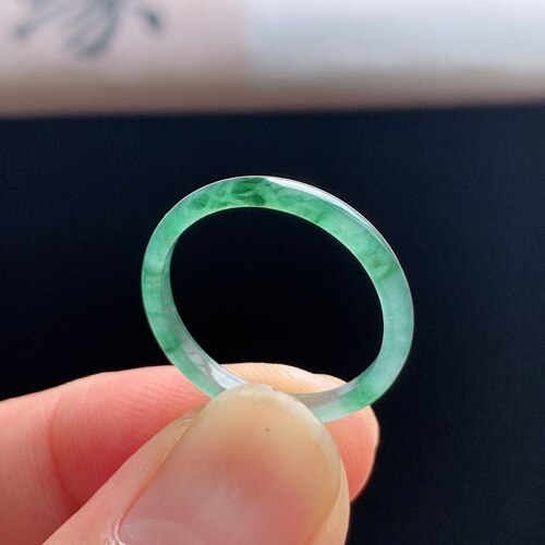 天然A货冰种17号飘绿翡翠戒指