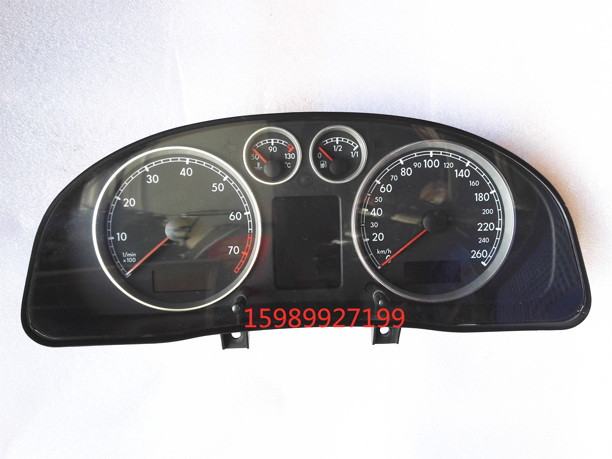 适用帕萨特领驭1.8仪表盘总成里程表液晶表码表公里表3bd920848b