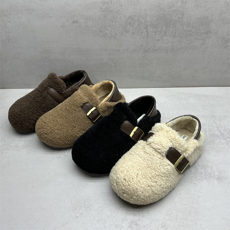 断码处理2025冬季新款女鞋舒适百搭圆头加绒保暖平底勃肯鞋毛毛鞋