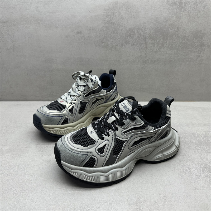 断码处理真皮厚底加绒老爹鞋女鞋