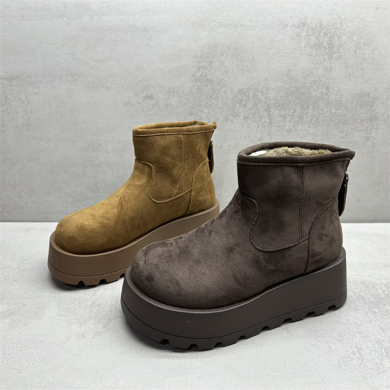 断码处理2025冬季新款女靴舒适百搭厚底加绒保暖短筒雪地靴女棉鞋
