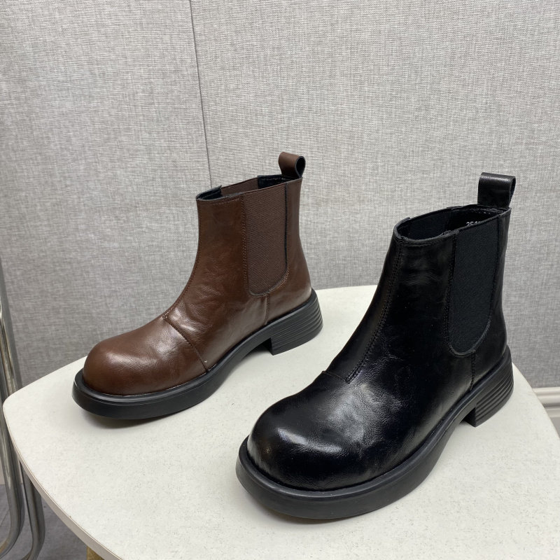 断码处理2025冬季新款真皮女靴英伦风圆头百搭舒适低跟牛皮女短靴