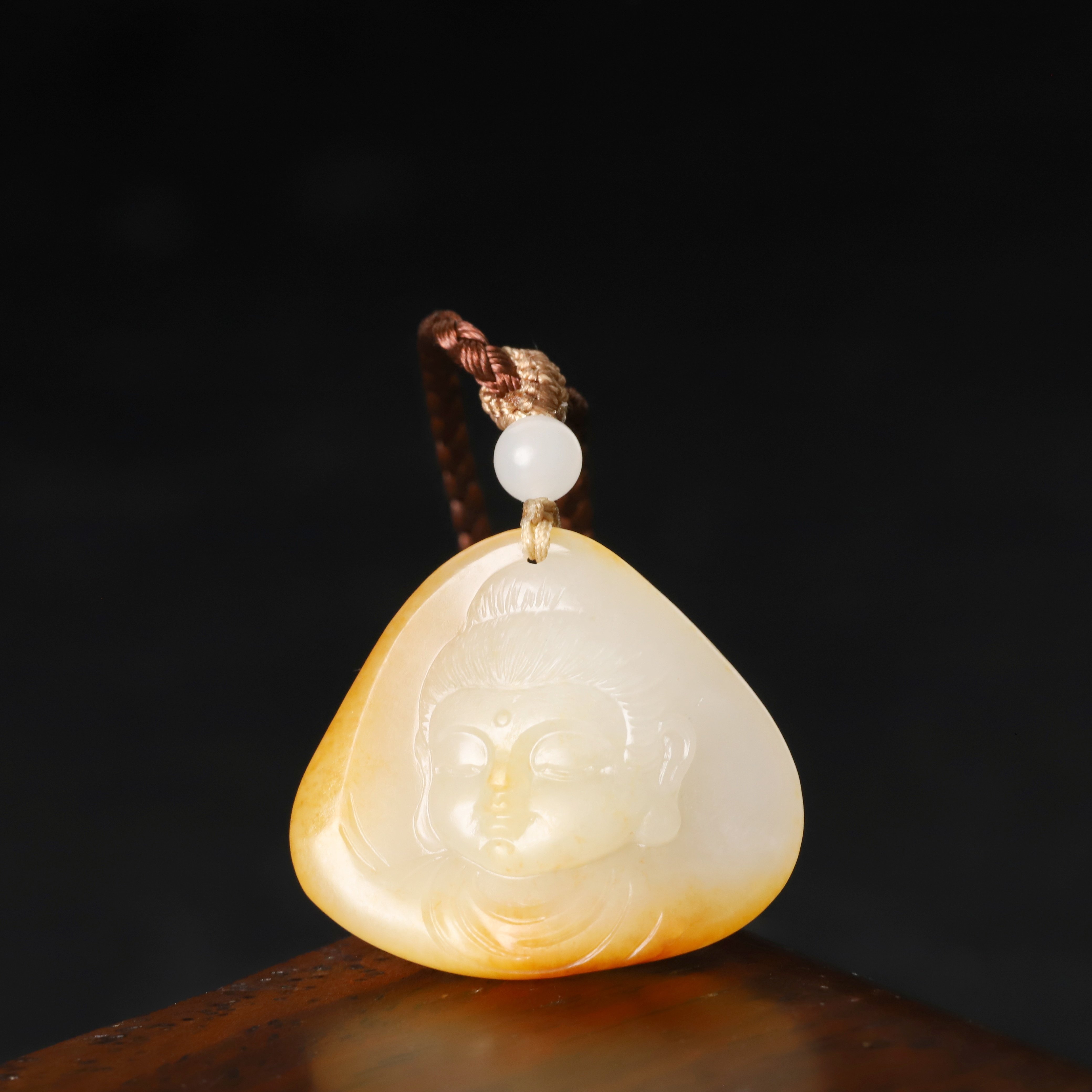 在售新疆和田玉5.5克洒金皮宝宝佛玉坠玉石挂件