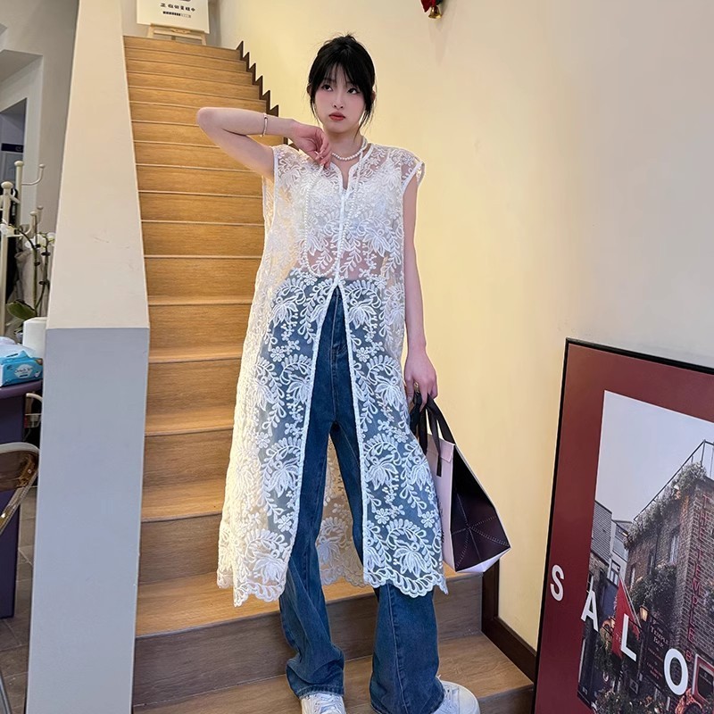 连衣裙女2025年新款夏季法式镂空无袖透视长款蕾丝开叉宽松罩衫潮