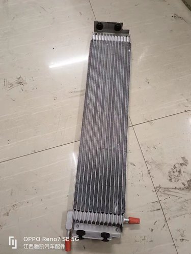 陆风X5PLUS汽车配件变速箱油冷器