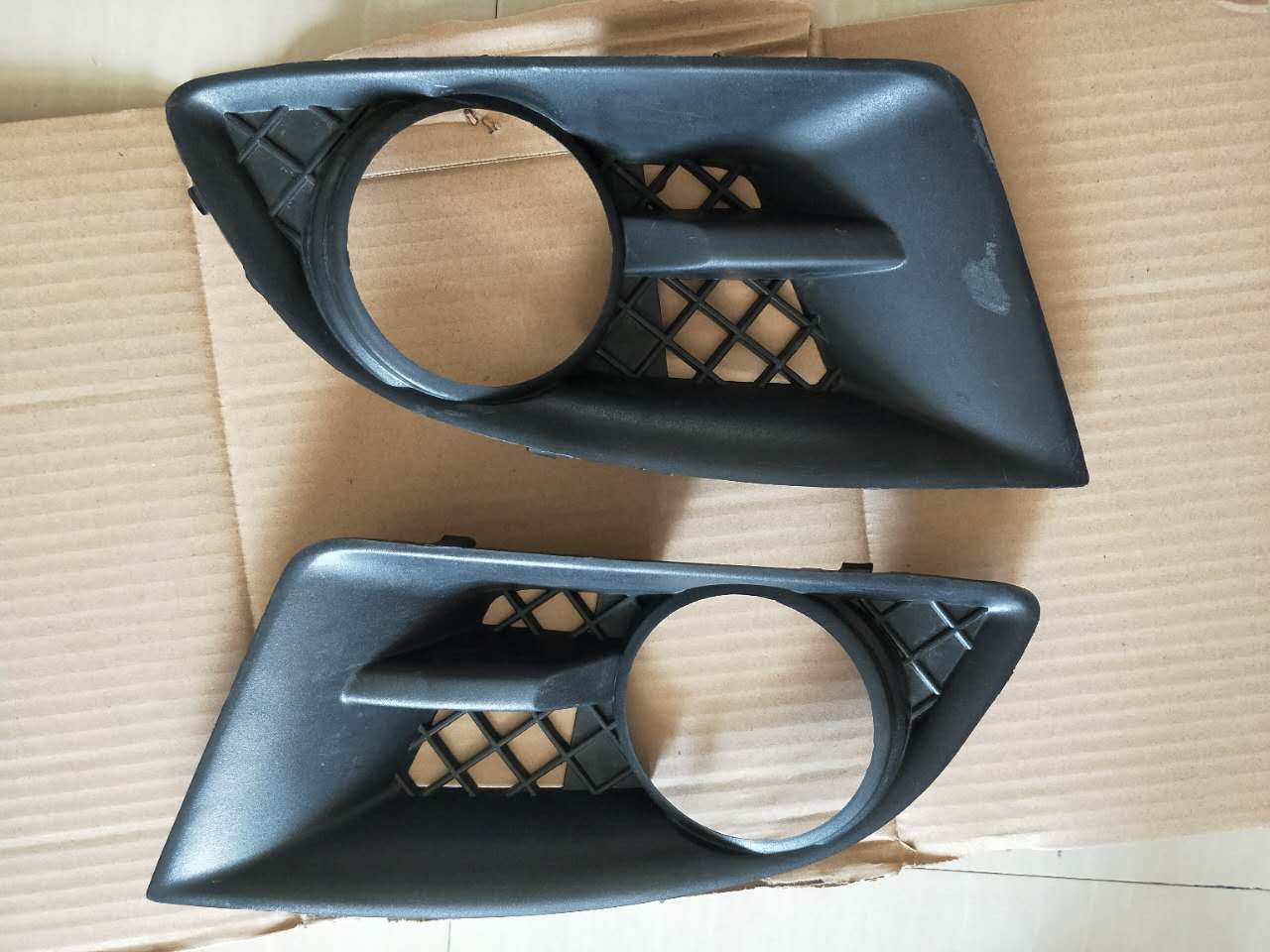 江铃驭胜域虎配件 雾灯框 雾灯支架 雾灯挡圈 前雾灯框雾灯底座