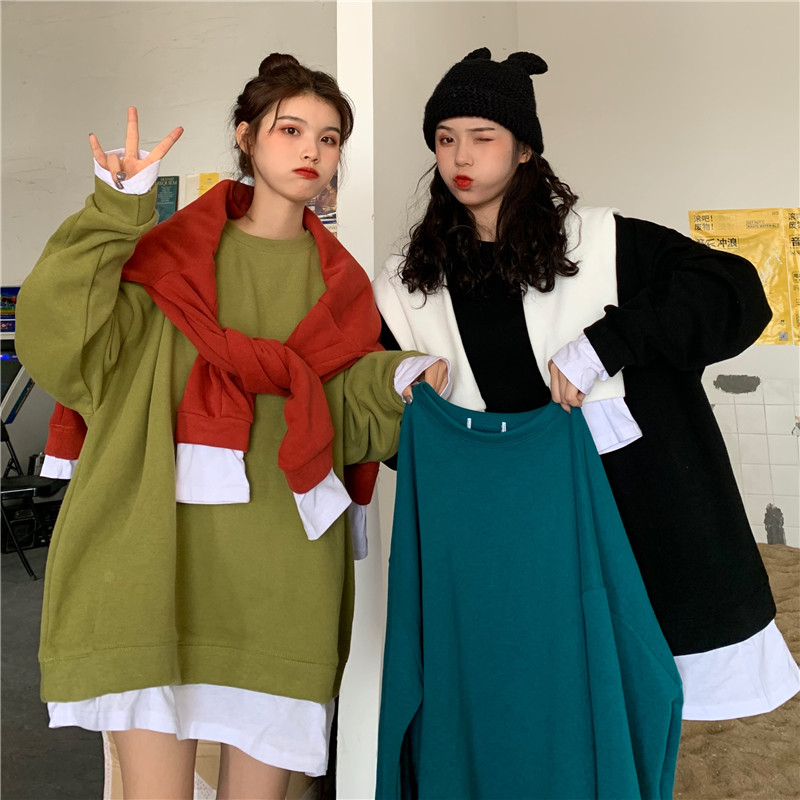 Two pieces of loose heavy sweater with contrast color