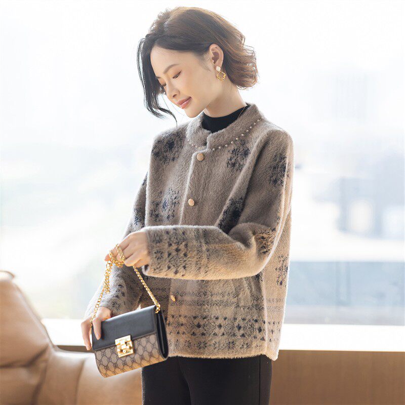 妈妈冬装外套2026新款洋气时尚上衣服40岁50厚款中老年妇女秋冬天