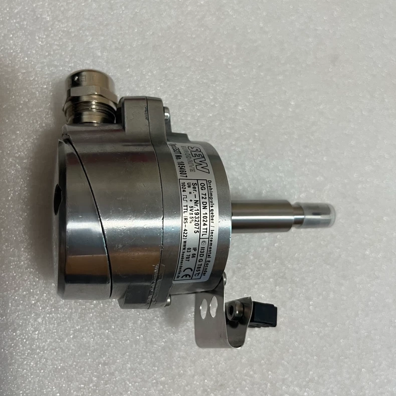 SEW  ES2T OG 72 DN 1024 TTL 编码器