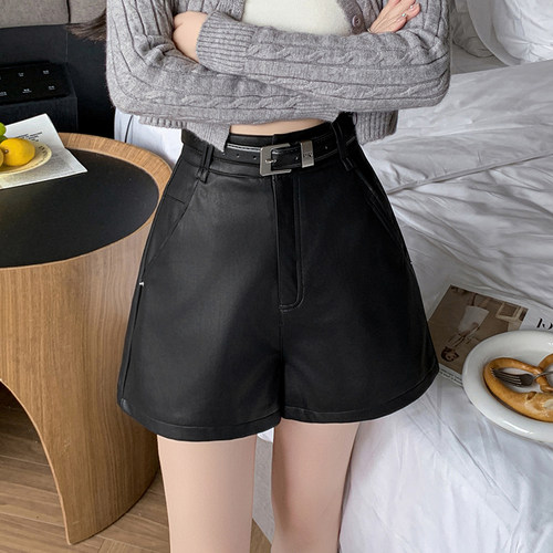 皮短裤女2026秋冬新款高腰a字阔腿打底靴裤pu皮裤靴裤子外穿