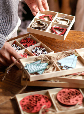 美式圣诞树木片挂饰精致装饰挂件礼盒吊坠圣诞节日气氛派对