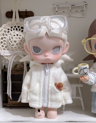 姜饼人娃衣冬季穿搭白色外套zsiga包包娃衣可爱甜美毛绒马甲套装