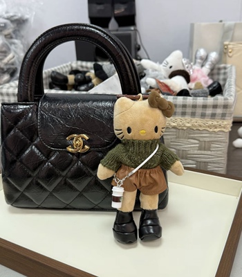 kitty长腿圣诞变装kt和服小熊毛绒少女心挂件黑皮kt可爱包包挂饰