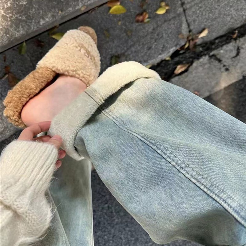 适用梨形身材加绒加厚浅色直筒牛仔裤女H冬季胖妹妹mm高腰遮胯阔