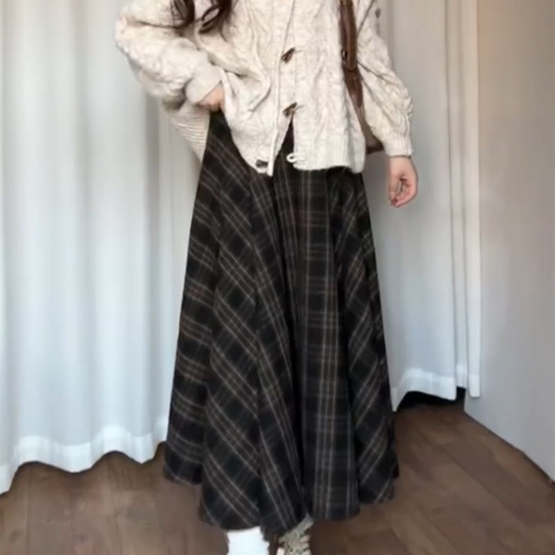 适用美拉德咖f色覆古格子半身裙女秋冬大码胖mm高腰显瘦a字毛呢大