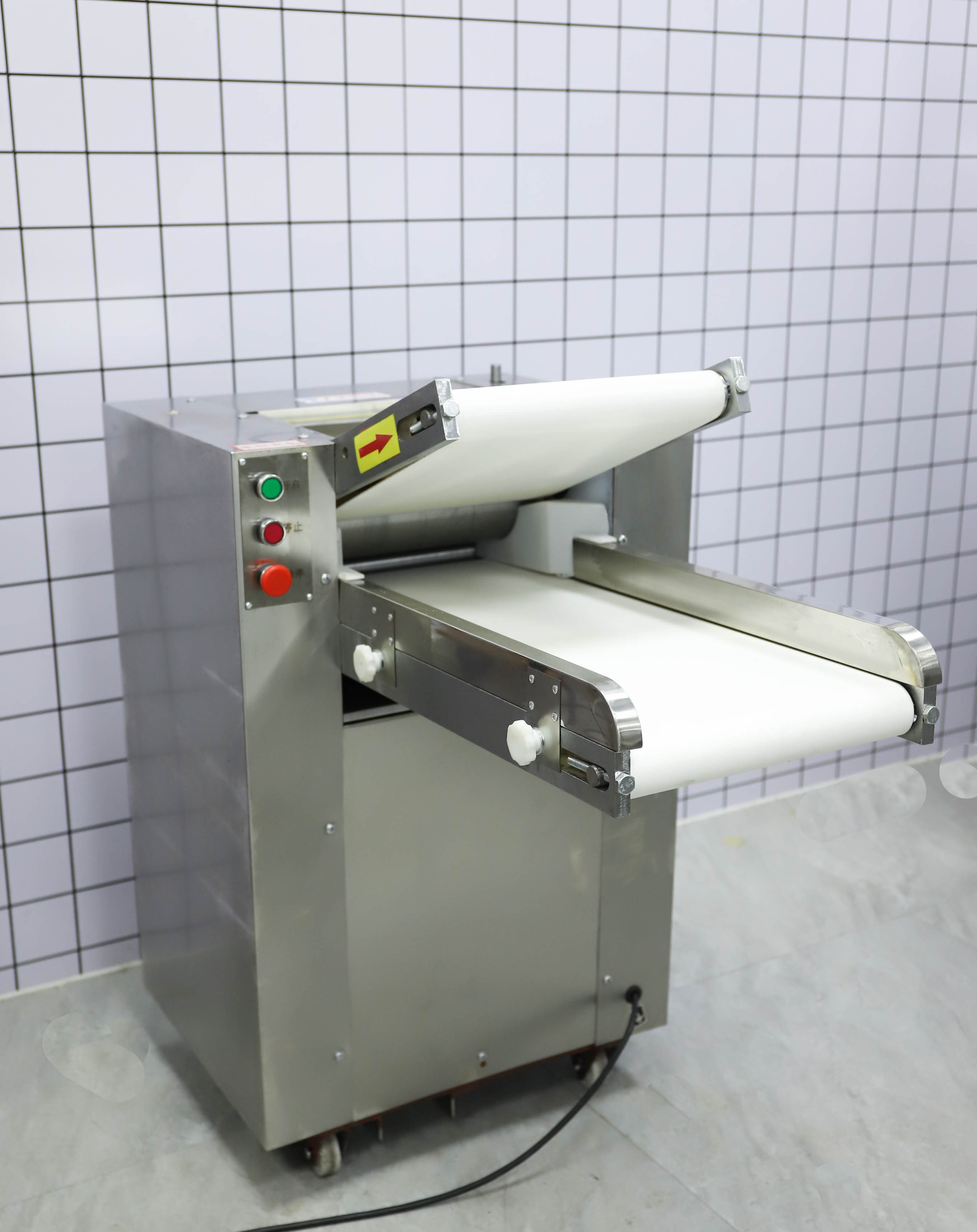 厨研社全自动压面机商用全自动循环大型馒头机包子机揉面