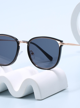 2025冷茶色眼镜框女超轻防蓝光素颜大框平光镜可配度数近视眼睛男