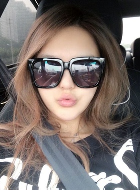 大脸黑色方形韩国复古风太阳镜