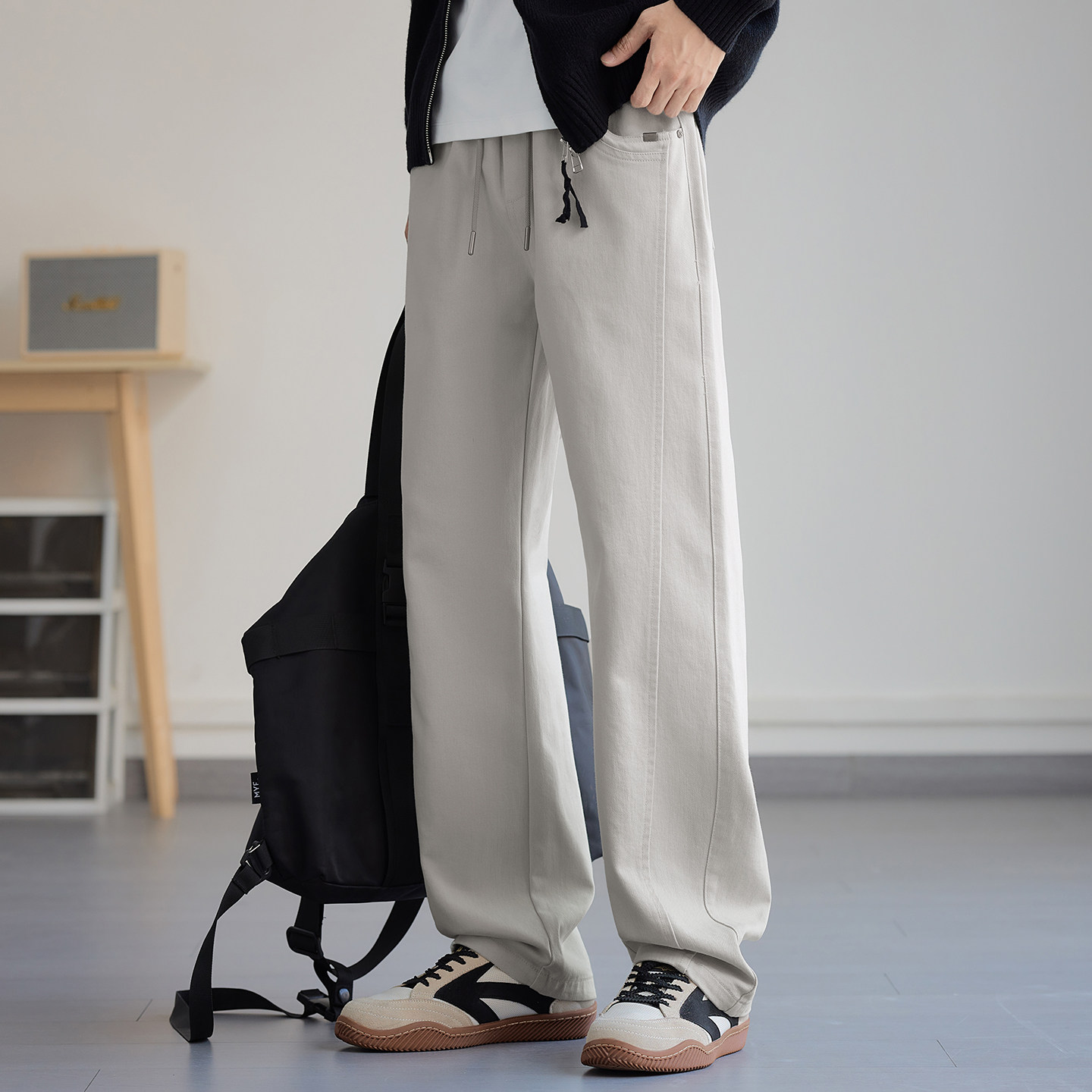 高级感拼接直筒休闲运动卫裤男士冬季新款宽松百搭保暖通勤长裤子