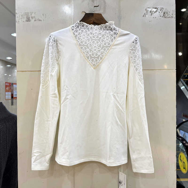 赫琳娜1808 镶钻镂空蕾丝拼接立领双肩加绒慕斯羊绒T恤打底衫冬装