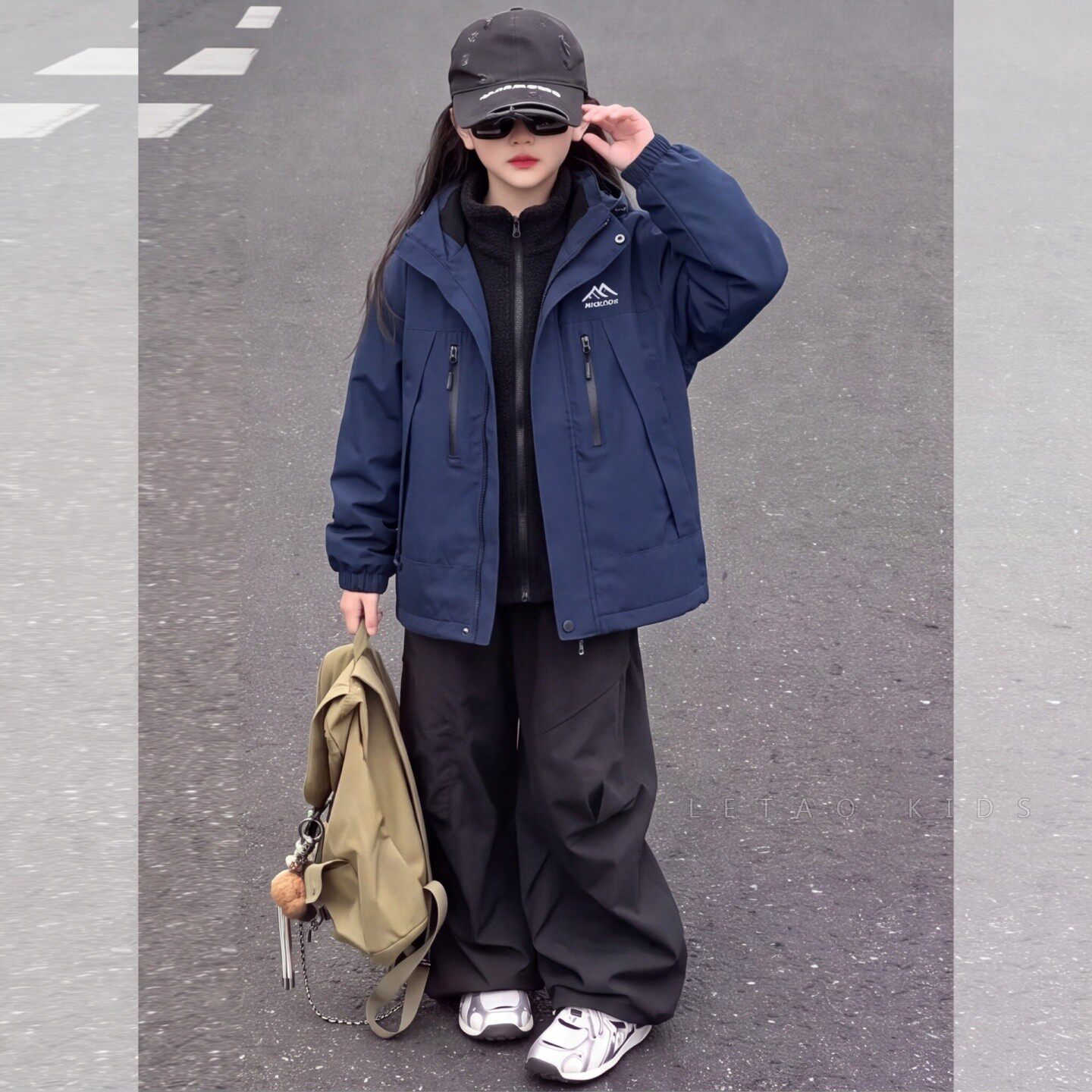 女童秋冬冲锋衣2026新款秋季儿童冬装女孩大童春秋风衣三合一外套
