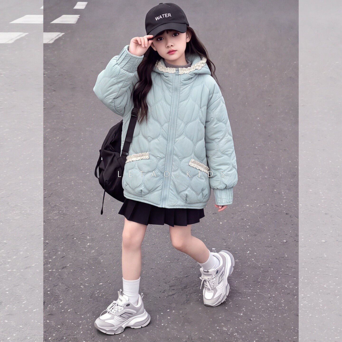 女童秋冬休闲加绒连帽保暖外套