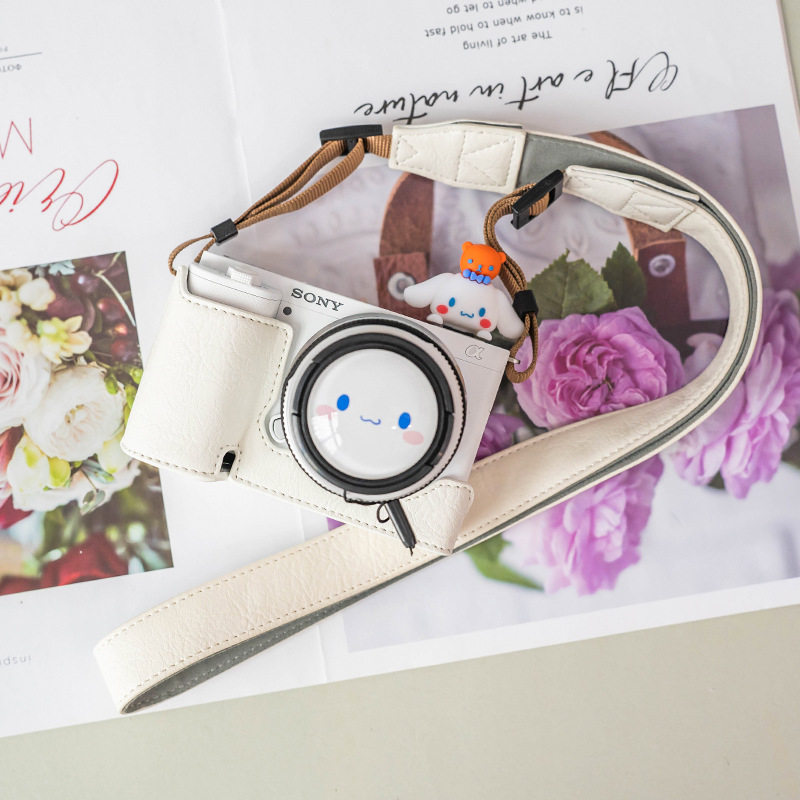 索尼ZVE10保护套A6400相机包A6700皮套A7M3底座包A7R3相机配件