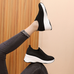 艾淇飞织休闲鞋女2026春季新款坡跟单鞋懒人鞋舒服轻便散步旅游鞋