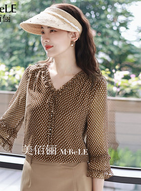 美佰俪春季新品2026复古木耳荷叶边优雅波点圆领喇叭袖雪纺衬衫