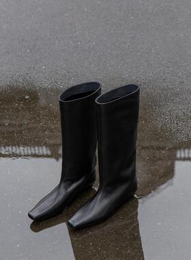 Le' Queen舒适小坡跟 胎牛皮宽筒粗腿长靴低跟直筒及膝骑士靴高筒