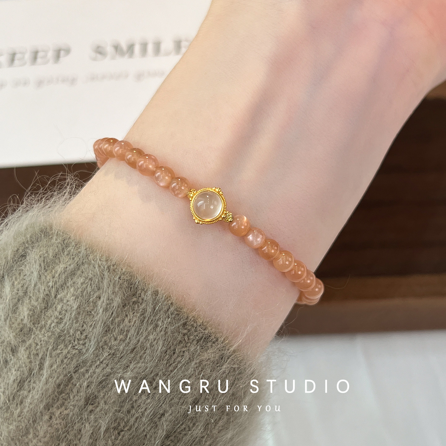 轻奢小众纯银月光石串珠女款手链