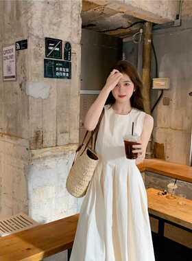 无袖吊带连衣裙子女夏季2024新款海边度假高级感气质背心沙滩长裙