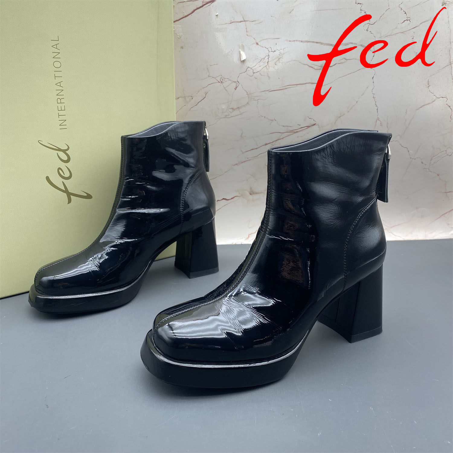 35码fed/艾芙伊迪撤柜断码牛皮女鞋方头粗跟高跟后拉链时尚短靴