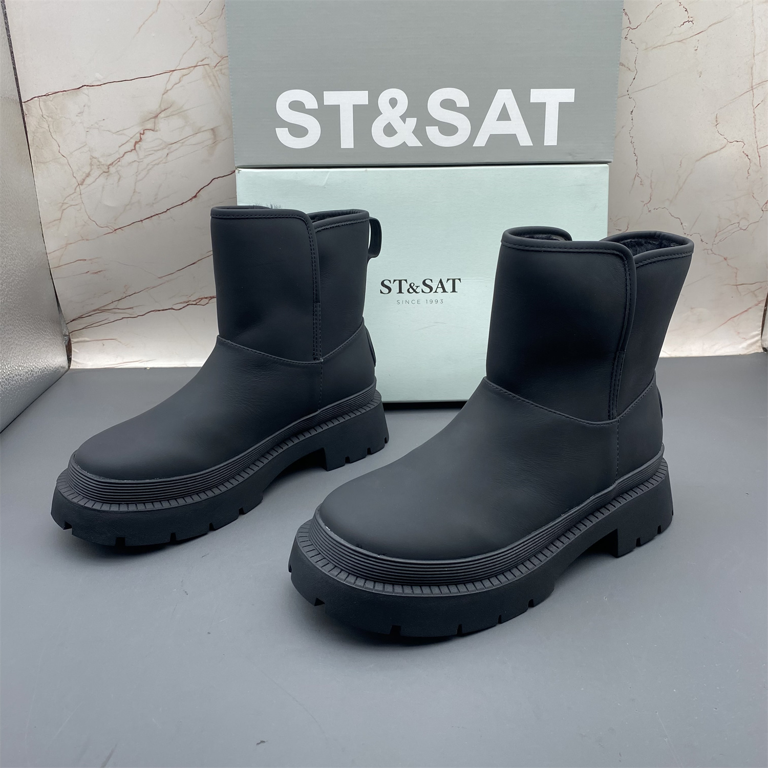正品ST&SAT星期六撤柜断码牛皮女鞋羊毛加绒棉鞋平底圆头雪地靴冬