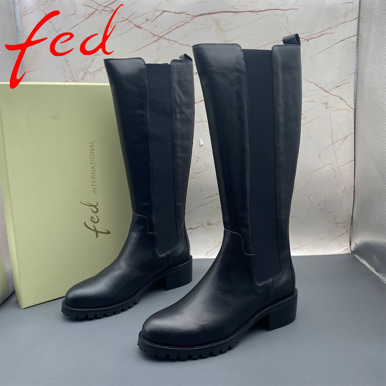 39码fed/艾芙伊迪撤柜断码牛皮女鞋加绒棉鞋平跟圆头防滑套筒长靴