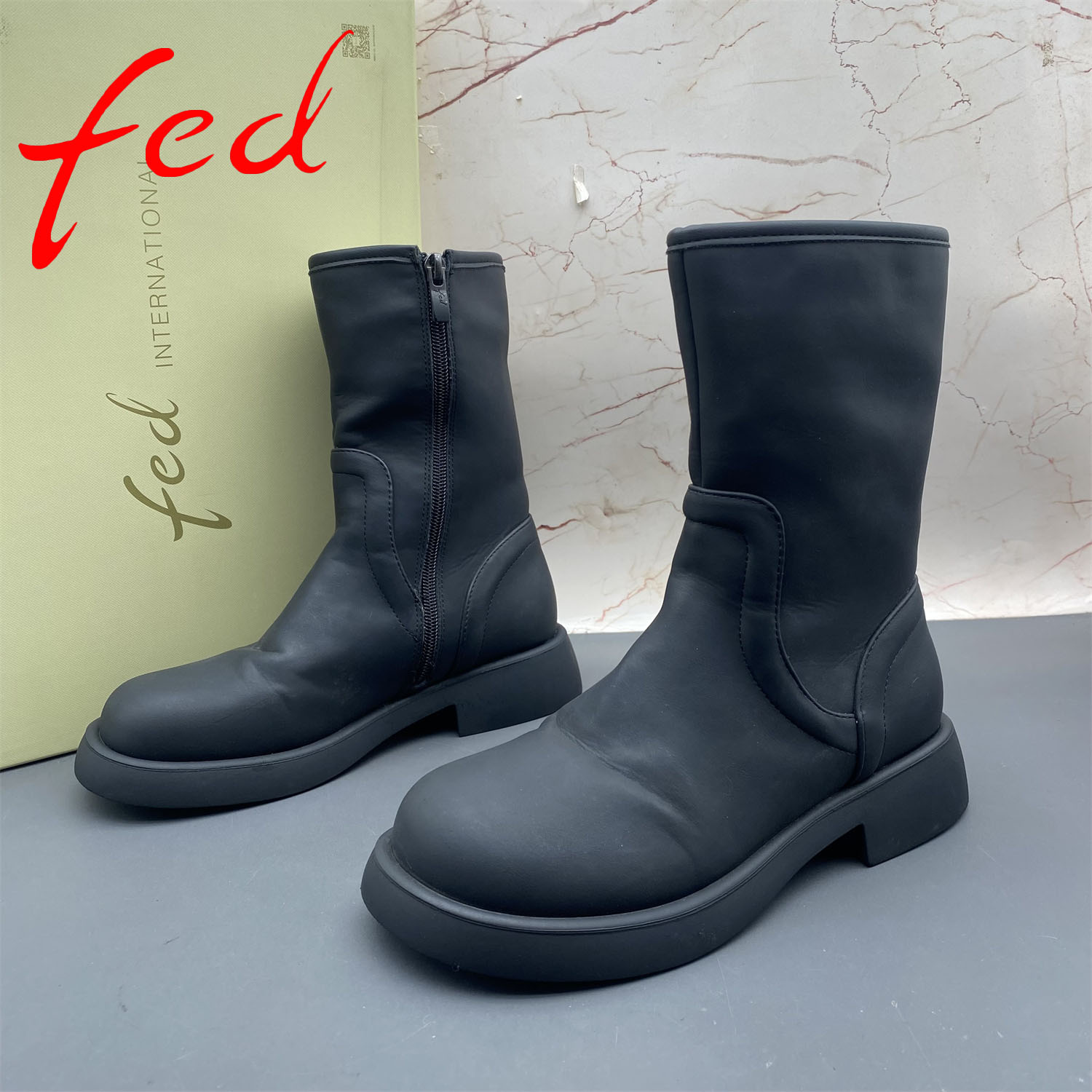 36码fed/艾芙伊迪撤柜断码处理女鞋平跟侧拉链防滑圆头时尚短靴