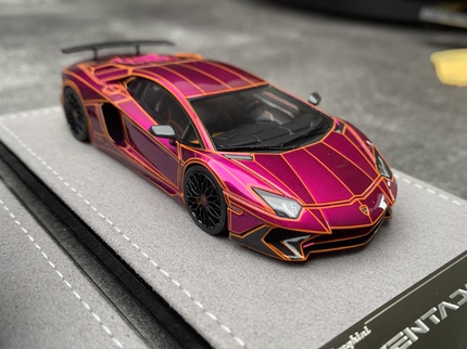 HH 1/43 兰博基尼 Aventador LP750-4 SV 定制版爆裂纹