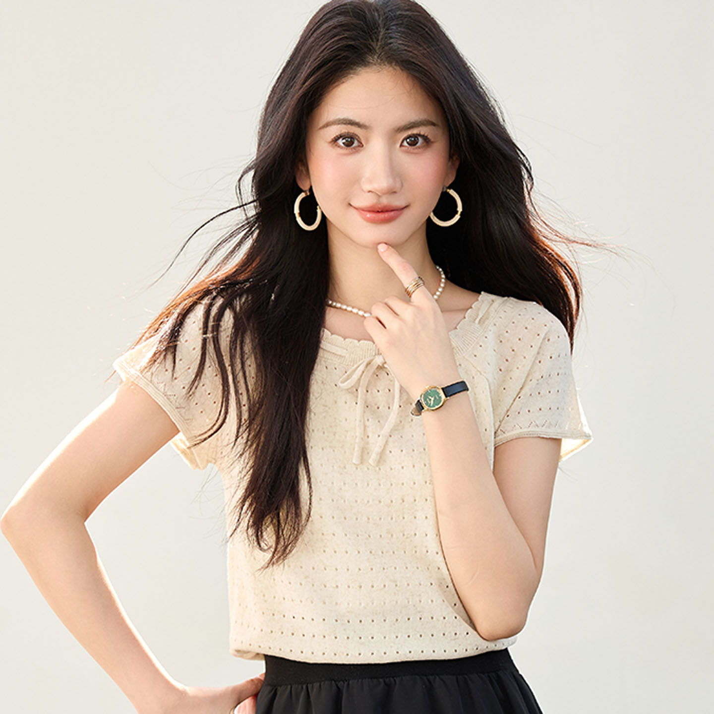 洋气镂空冰丝针织短袖T恤女2026新款时尚系带方领小个子短款上衣