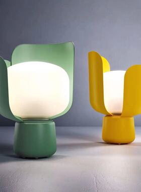 创意旋转花瓣床头灯彩色温馨卧室儿童马卡龙房装饰意大利Blom