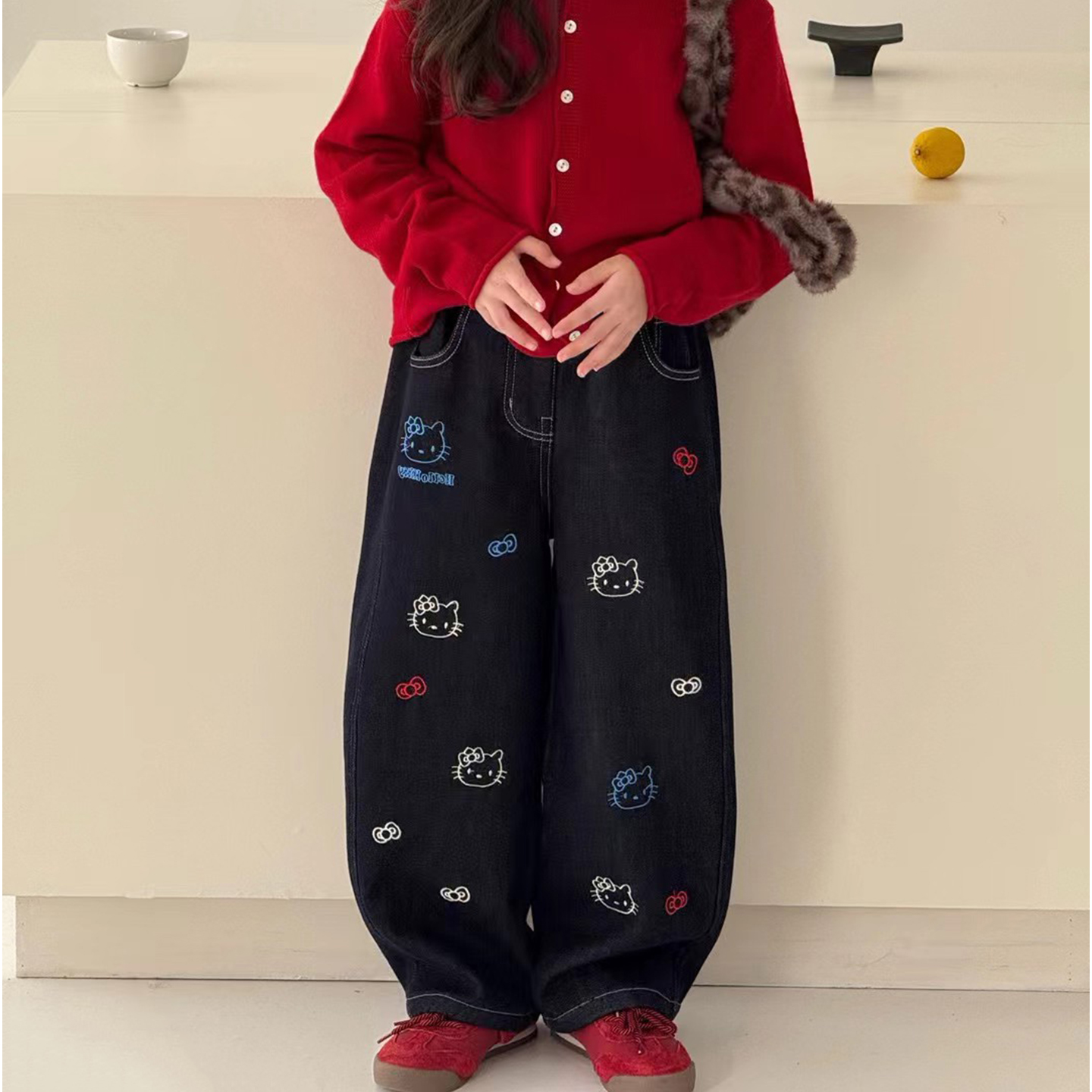 KT猫刺绣直筒裤弯刀裤牛仔裤