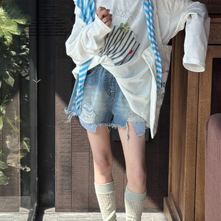 女童牛仔短裤热裤毛边破洞2026夏季显瘦百搭辣妹小个子儿童装短裤