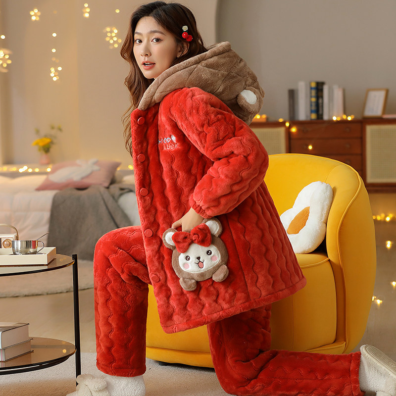 睡衣女冬季三层夹棉加厚睡衣珊瑚绒中长款连帽防寒保暖家居服套装