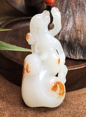 羊脂如意脂白新疆和田玉作品万事如意脂白红皮白肉白细润玉质