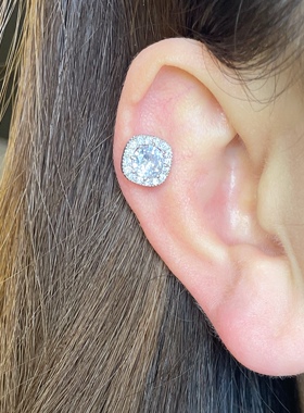 cc韩国水钻ins耳骨钉耳蜗超闪超亮爆闪锆石y2k爱心锆石甜酷螺丝拧