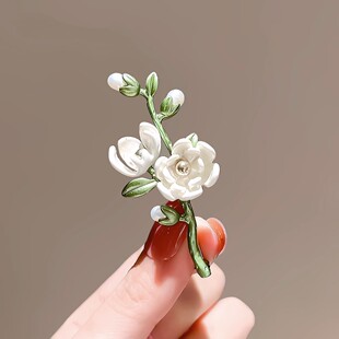 饰品 森系白玉兰植物胸针女档小众复古气质胸花防走光别针旗袍装