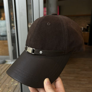 新款重工皮带卡扣显脸小棒球帽子女秋冬保暖鹿皮绒遮百搭鸭舌帽